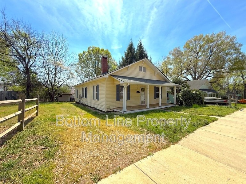 Bright property image