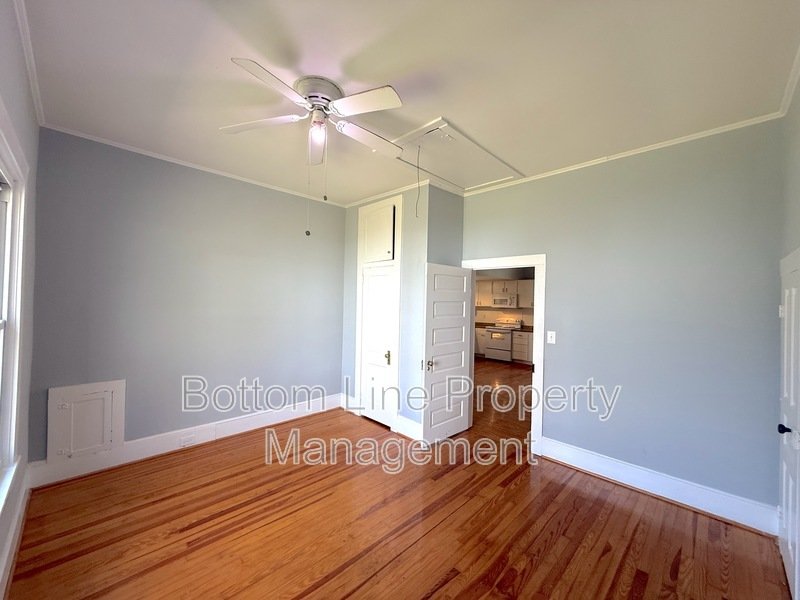 Bright property image