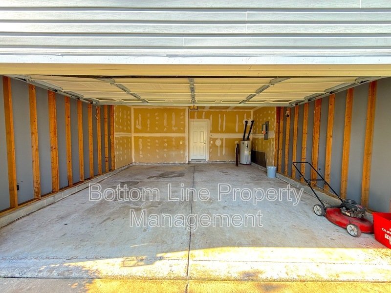 Grand 4-Bedroom Home with Office/Bonus Space, Fireplace, and much more! property image