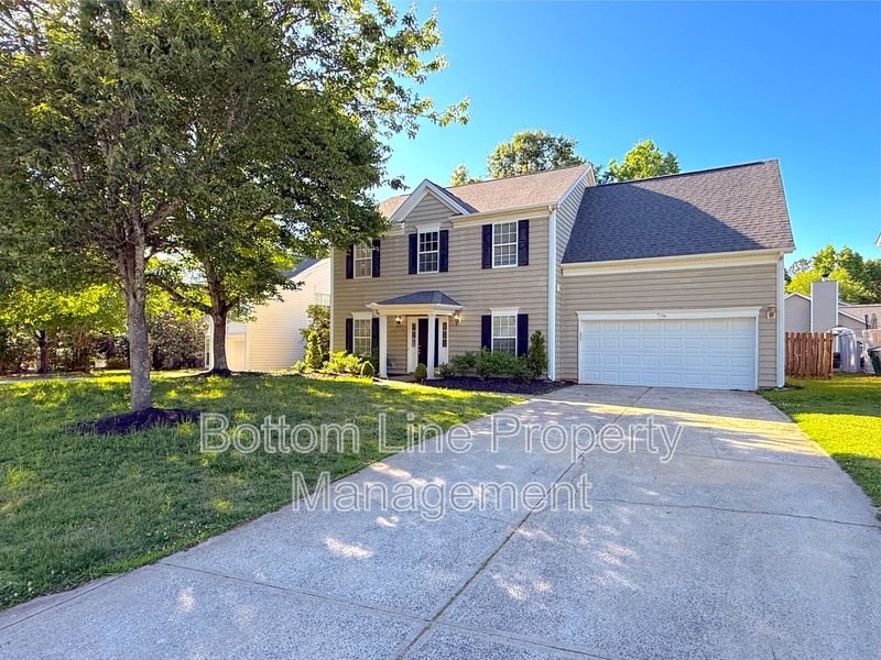 Stunning 4 Bedroom 3 Bathroom SFH For Rent !!!! property image