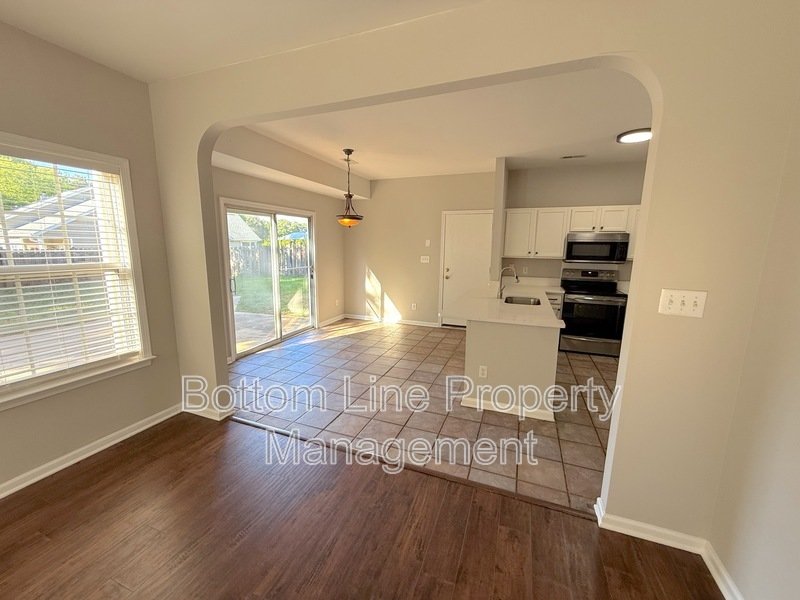 Stunning 4 Bedroom 3 Bathroom SFH For Rent !!!! property image