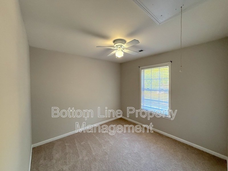 Stunning 4 Bedroom 3 Bathroom SFH For Rent !!!! property image