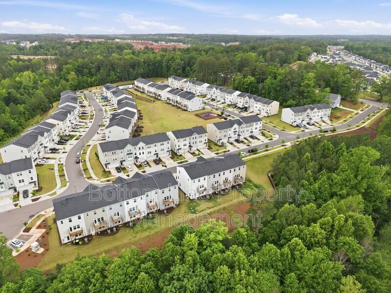 ✨ Beautiful 3BR/2.5BA Townhome w/ 1-Car Garage in Prime Durham Location! ✨ property image