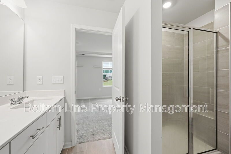 ✨ Beautiful 3BR/2.5BA Townhome w/ 1-Car Garage in Prime Durham Location! ✨ property image
