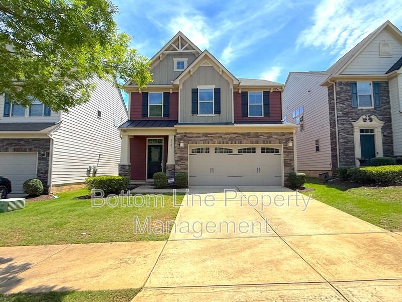 Stunning 4 Bedroom 2.5 Bathroom House For Rent property image