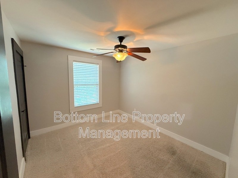 Stunning 4 Bedroom 2.5 Bathroom House For Rent property image