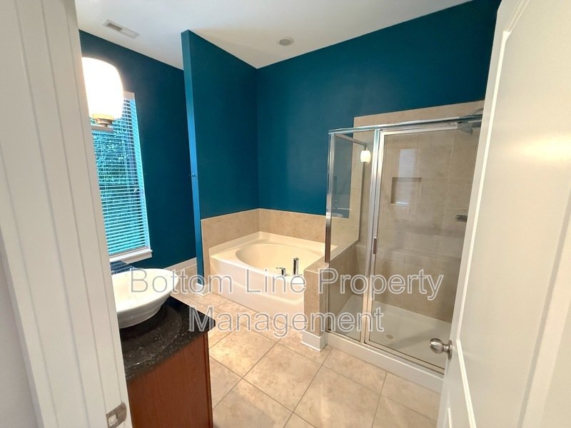 Charming 3 Bedroom 2.5 Bathroom Home For Rent property image