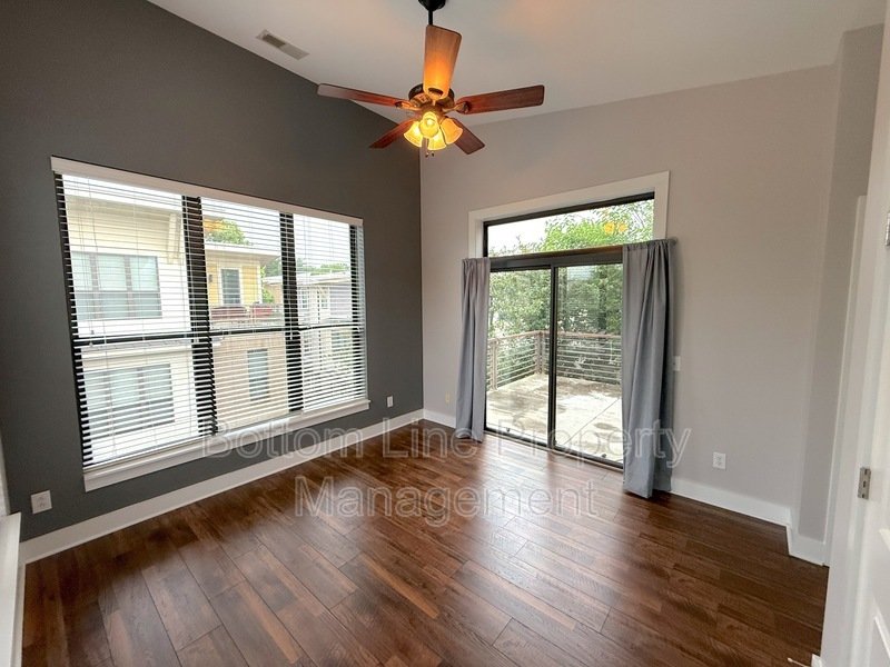 Charming 3 Bedroom 2.5 Bathroom Home For Rent property image
