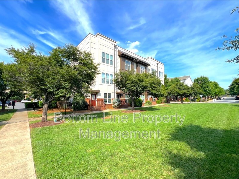 841 Seigle Point Dr property image