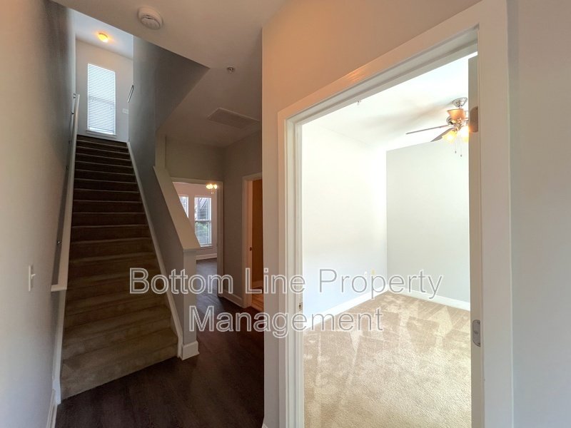 841 Seigle Point Dr property image