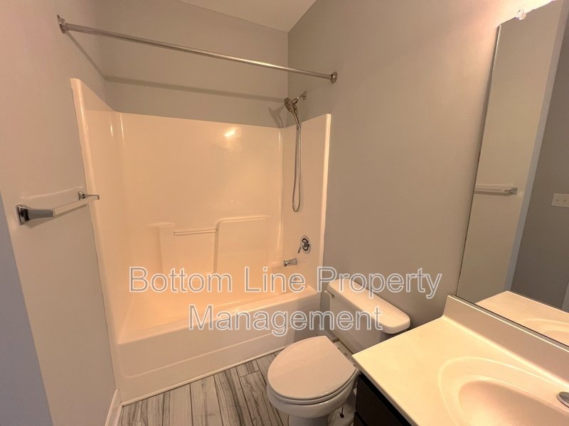 841 Seigle Point Dr property image