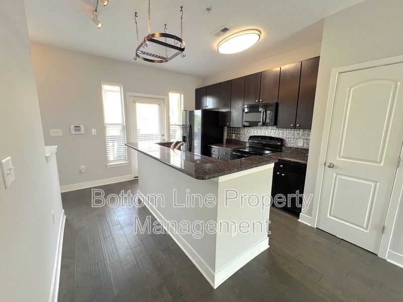 841 Seigle Point Dr property image