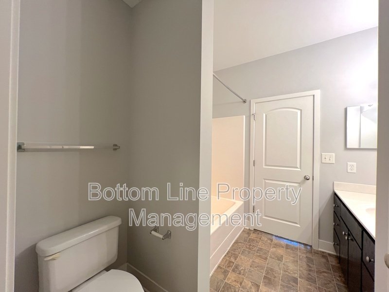 841 Seigle Point Dr property image