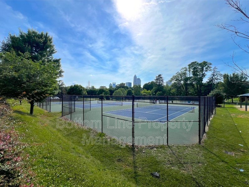 841 Seigle Point Dr property image