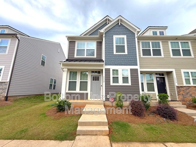 Bright property image