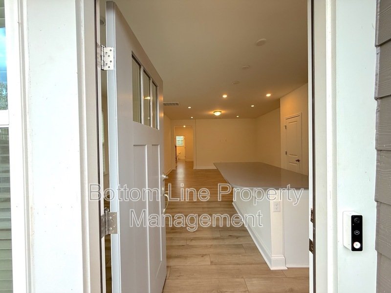 Bright property image