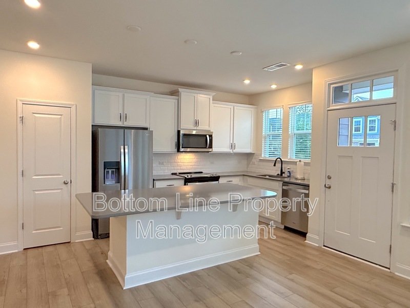 Bright property image