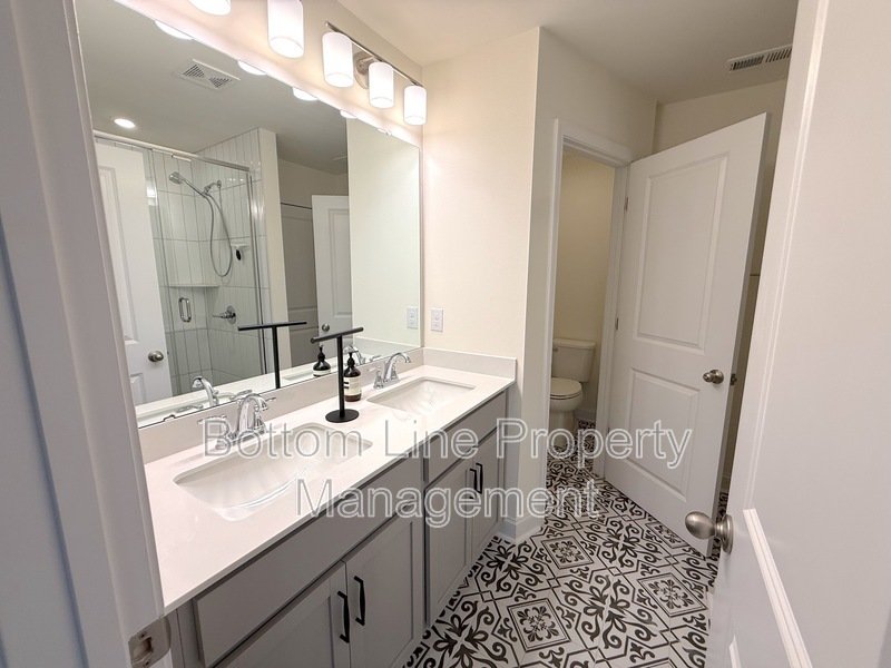 Bright property image