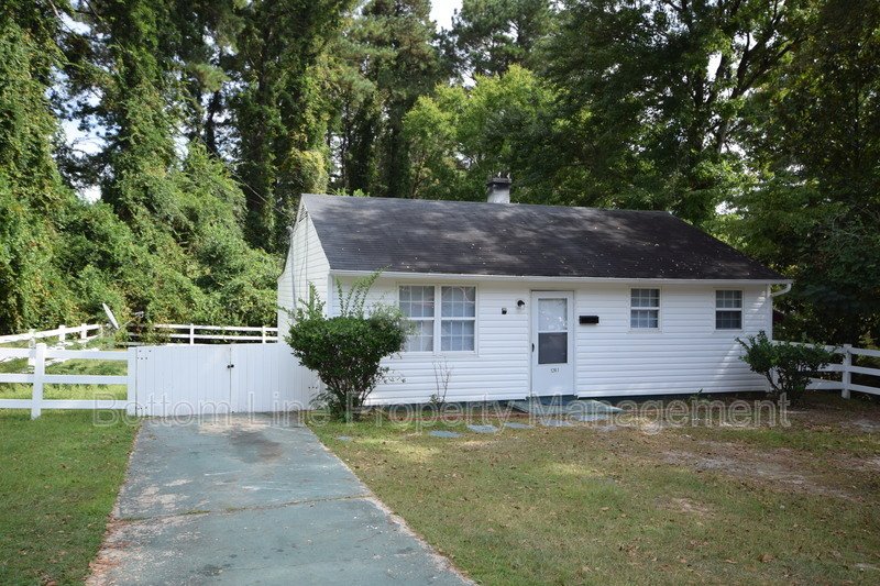 Bright and Charming property image