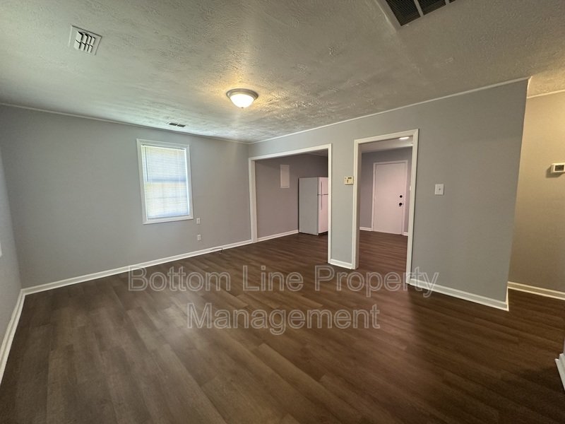 Bright and Charming property image