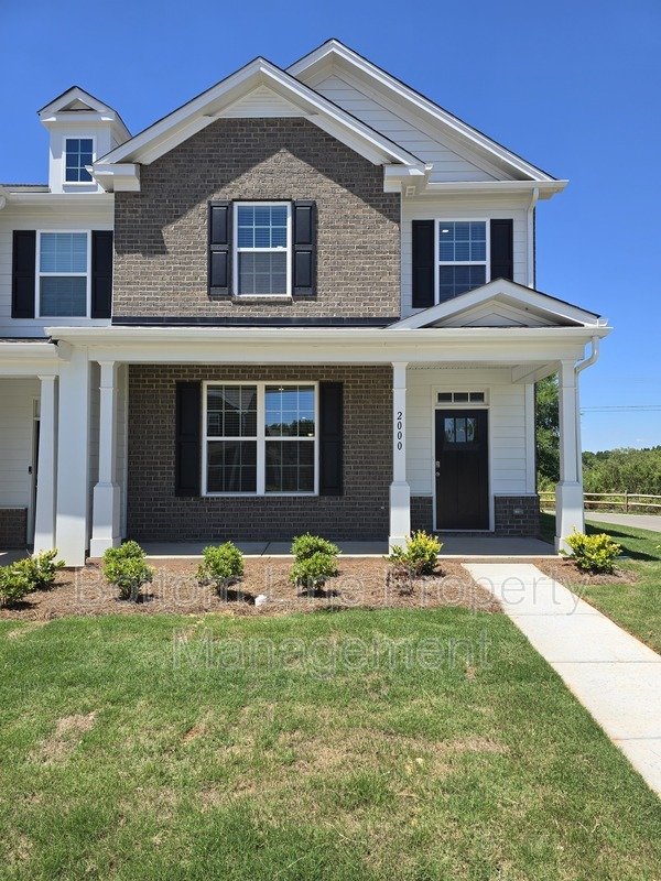 Luxury New Build Townhome Available for Immediate Occupancy property image