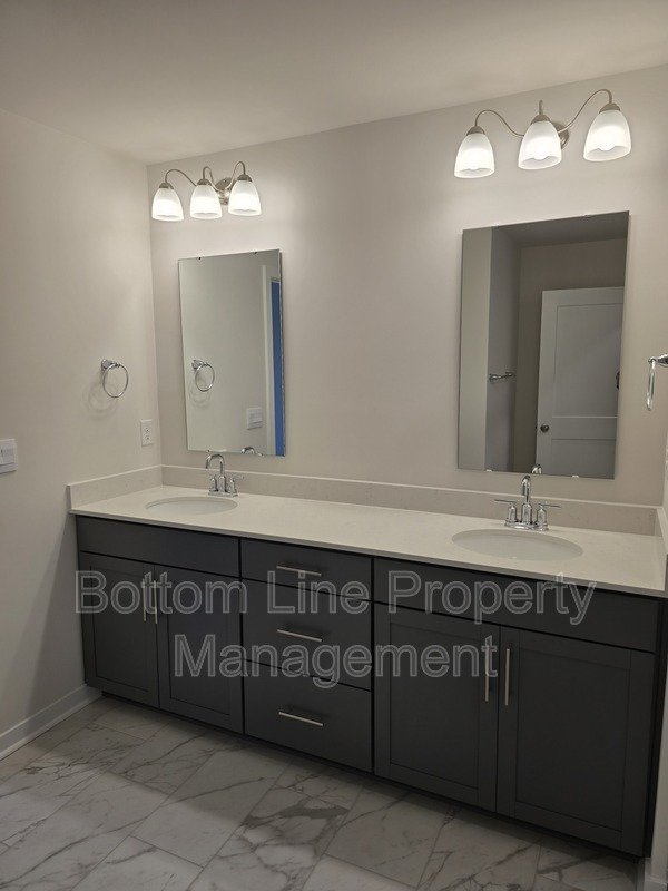 Luxury New Build Townhome Available for Immediate Occupancy property image