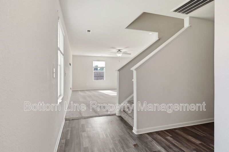 Beautiful 3BR/2.5BA Home in Zebulon with 2-Car Garage & Granite Counters property image