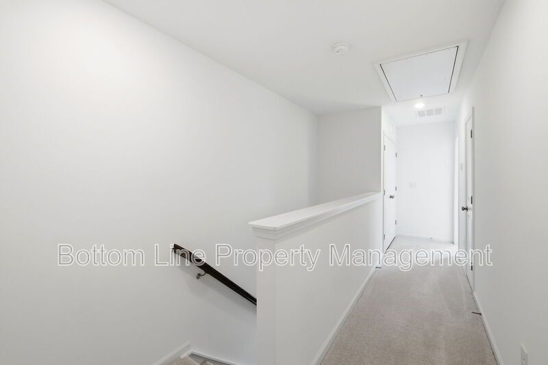 Beautiful 3BR/3BA Townhome with 1,858 Sq Ft – Near RTP, RDU & Brier Creek! property image