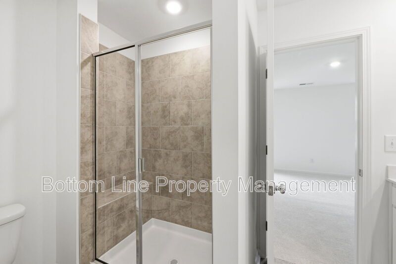 Beautiful 3BR/3BA Townhome with 1,858 Sq Ft – Near RTP, RDU & Brier Creek! property image