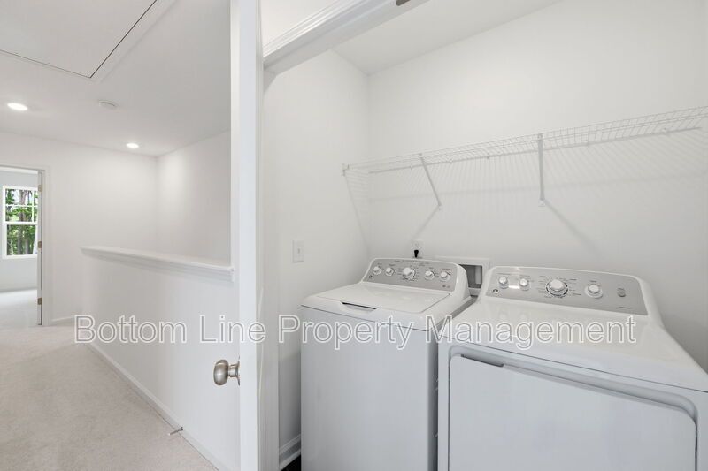Beautiful 3BR/3BA Townhome with 1,858 Sq Ft – Near RTP, RDU & Brier Creek! property image