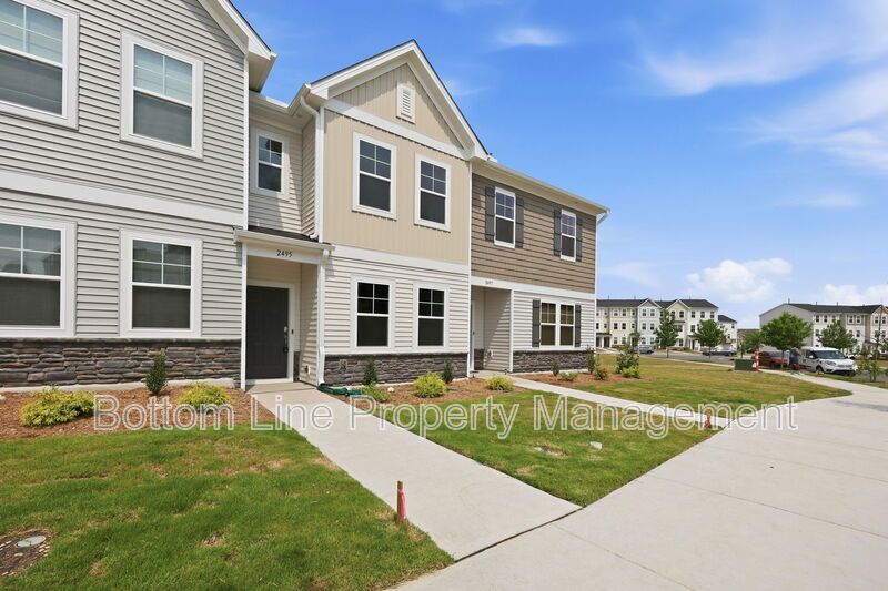 Modern 3BR/2BA Home Near Downtown Raleigh – Community Amenities & Easy Commute! property image