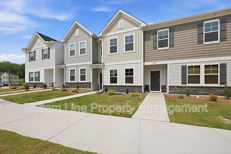 Modern 3BR/2BA Home Near Downtown Raleigh – Community Amenities & Easy Commute! property image