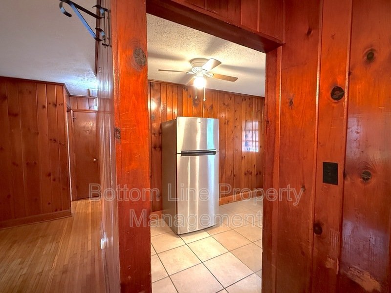 2BR / 1BA Duplex in a PRIME location! property image