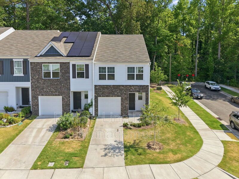Light-Filled 3BR/3BA Home in Durham | Close to Duke & RTP property image