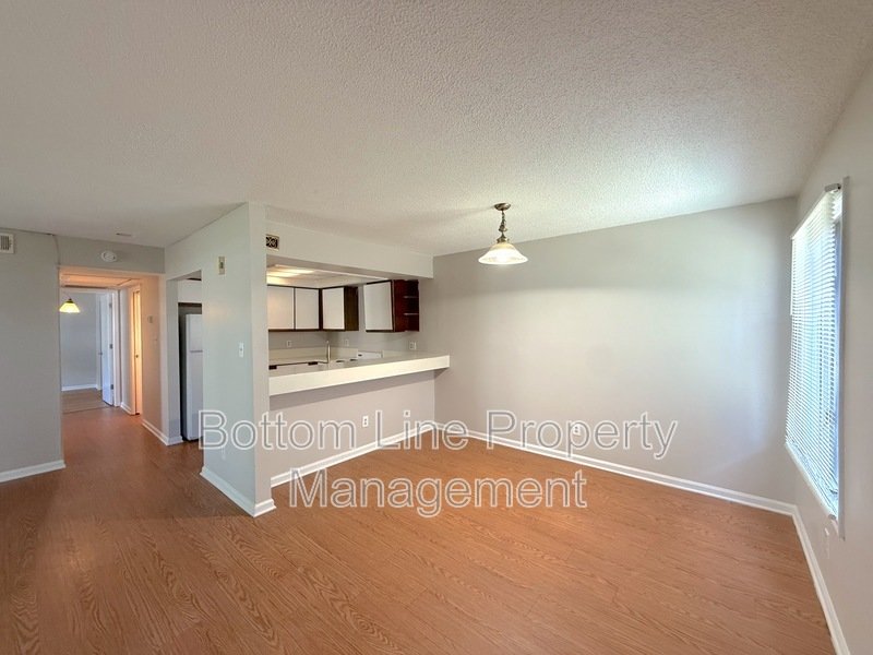 Cozy Unit Minutes From The Airport property image
