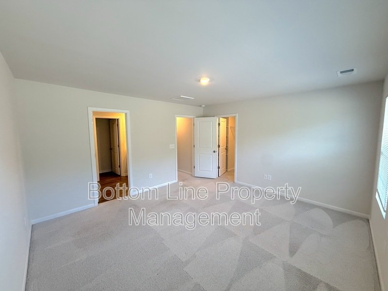Beautiful 3 Bedroom 2.5 Bathroom Town House For Rent property image