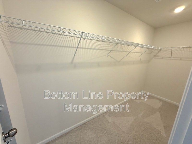 Beautiful 3 Bedroom 2.5 Bathroom Town House For Rent property image