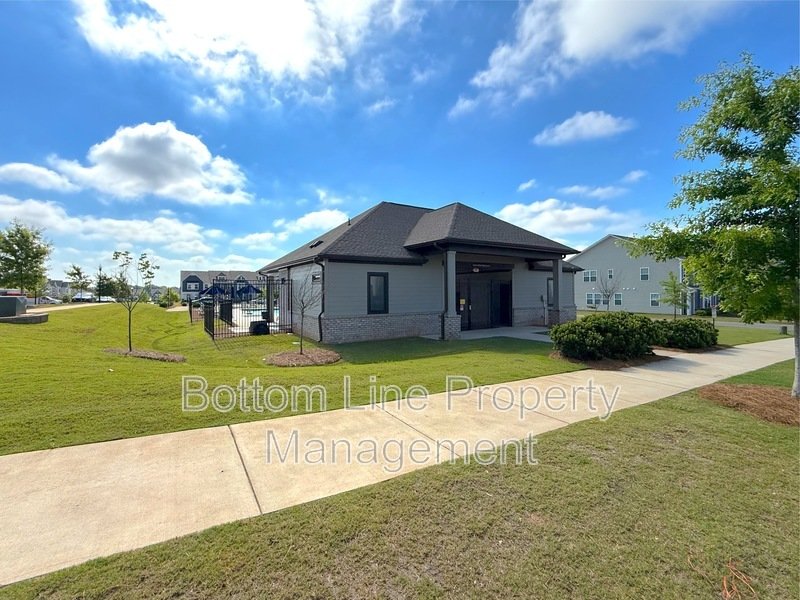 Beautiful 3 Bedroom 2.5 Bathroom Town House For Rent property image