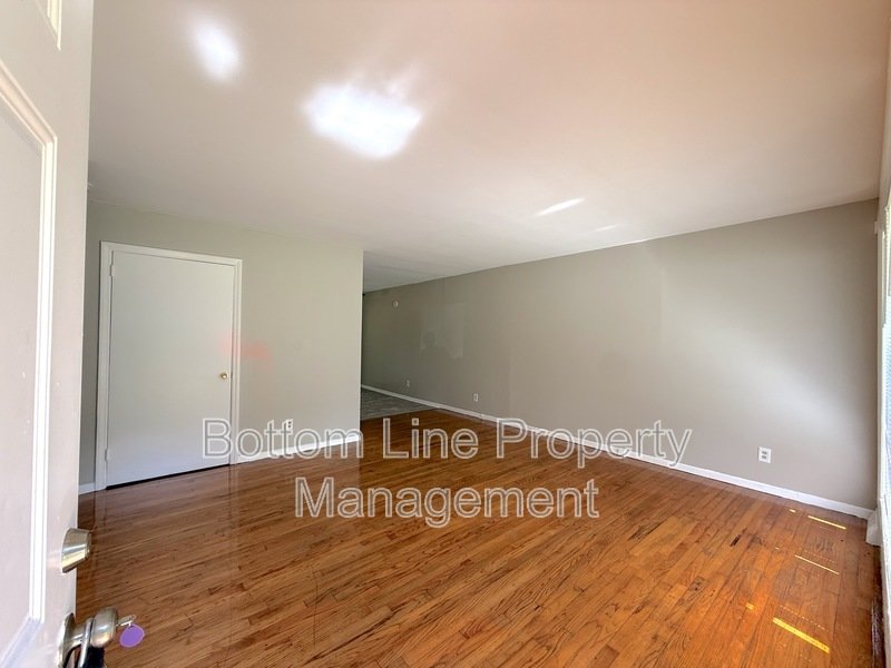 Affordable 2BR/1BA Duplex for Rent property image