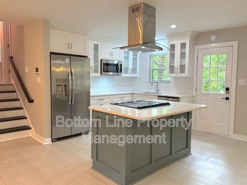 Charming 3 Bed 3 Bath Home For Rent property image