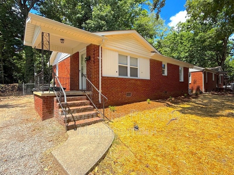3 Bedroom 1 Bathroom Home For Rent property image