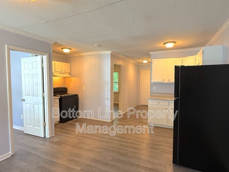 1134 W Davidson Ave Apt A property image