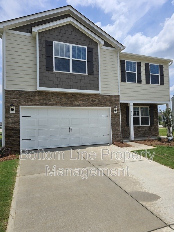 Luxury New Construction with Open Floor Plan & 4 Spacious Bedrooms property image