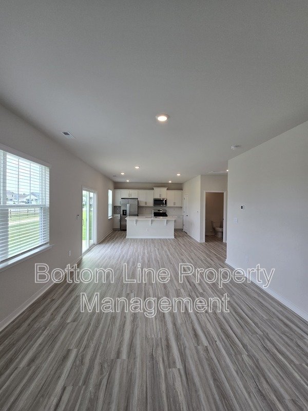 Luxury New Construction with Open Floor Plan & 4 Spacious Bedrooms property image