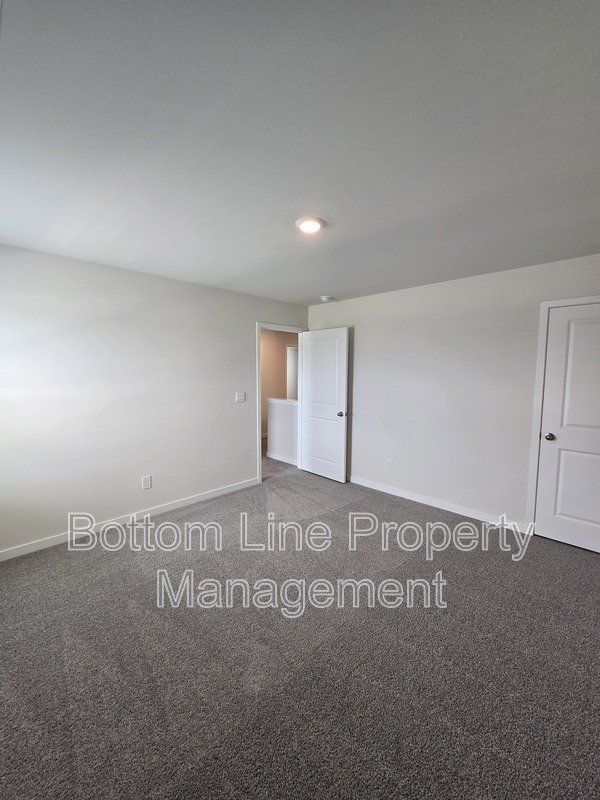 Luxury New Construction with Open Floor Plan & 4 Spacious Bedrooms property image