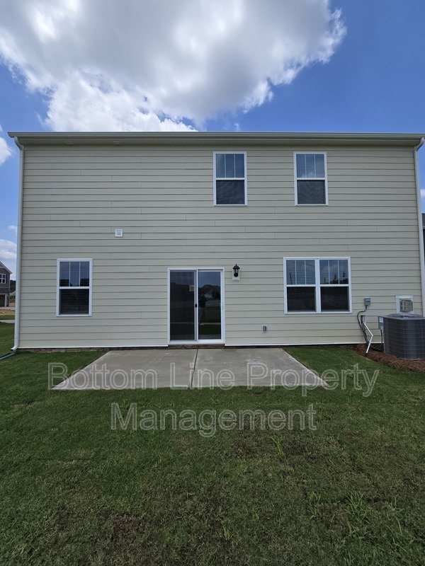 Luxury New Construction with Open Floor Plan & 4 Spacious Bedrooms property image