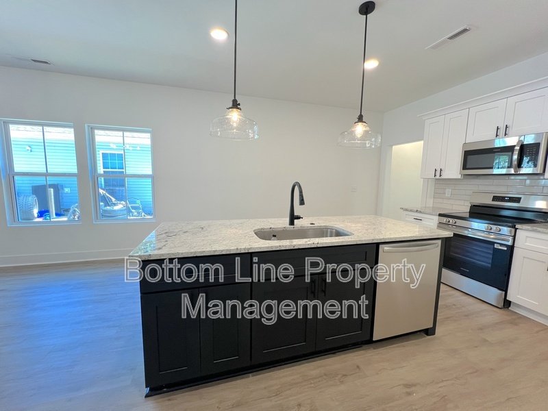 Bright property image