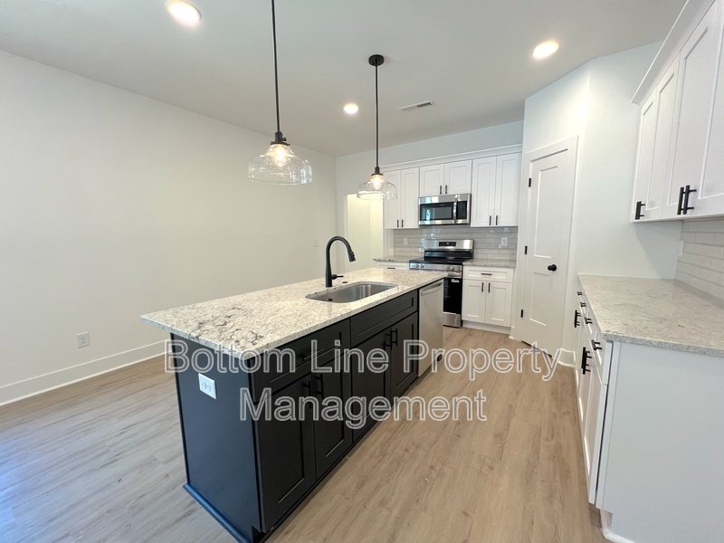 Bright property image