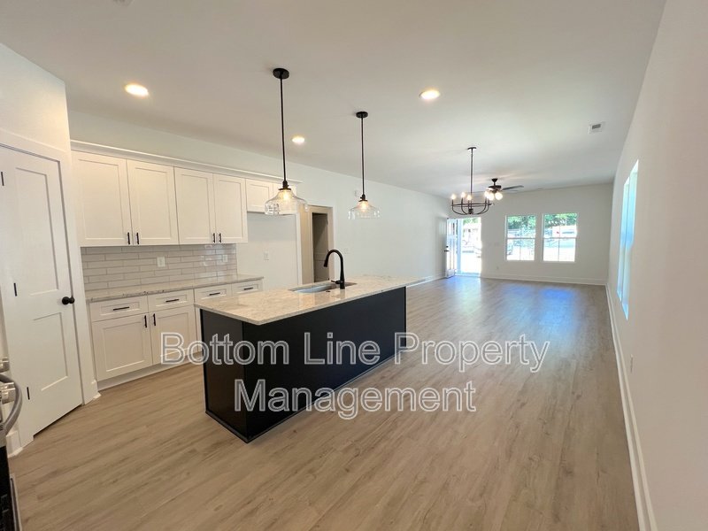 Bright property image