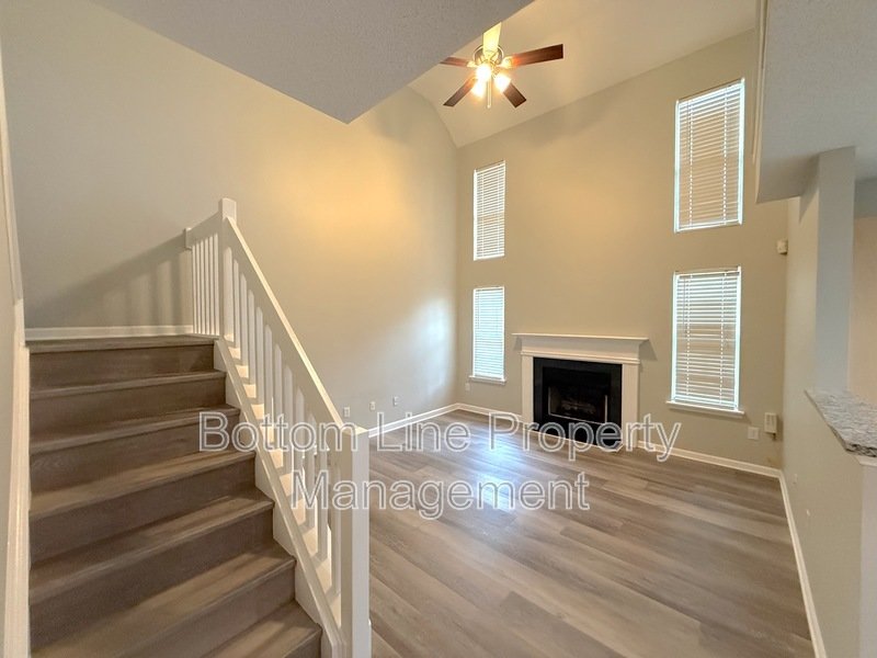 Modern 3BR/3BA Townhome with Garage and Patio property image